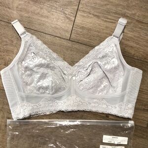 NWT/NIP! - Beautiful Lace Overlay Adjustable Support Bra
